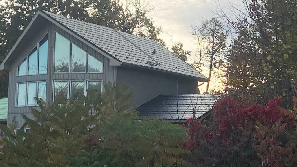 Metal-Shingle-Roofing-System-1024x576