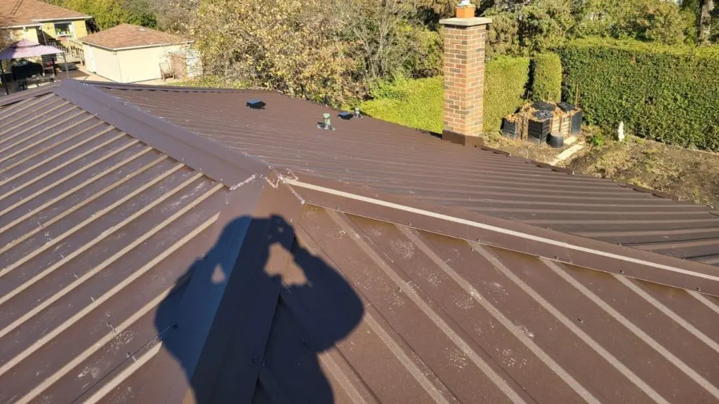 sheet-metal-roofing-brown-4-1024x576-1